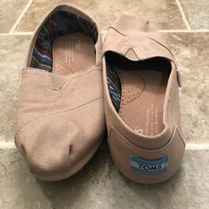 Toms shoes